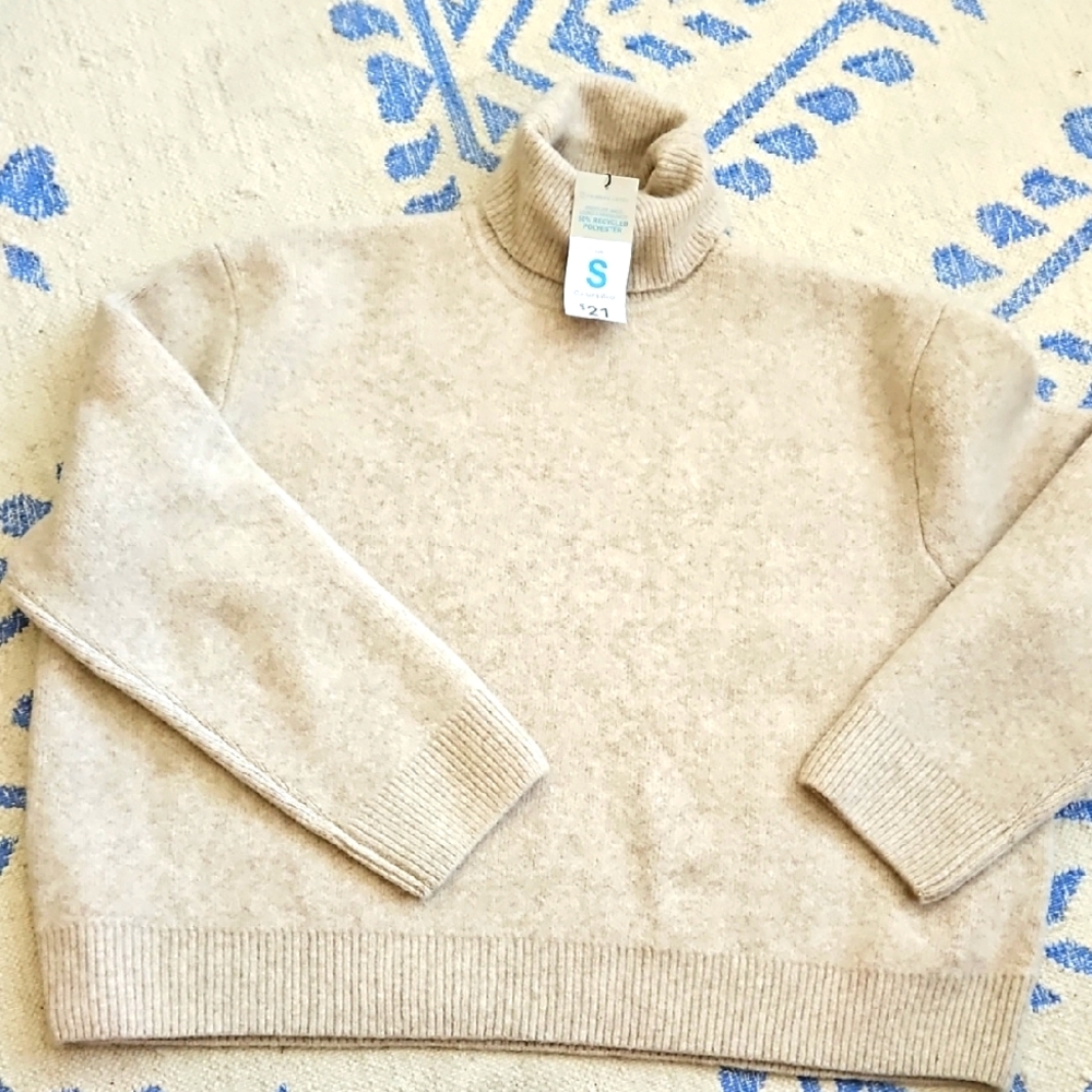 Oatmeal Turtleneck. Small. Primark